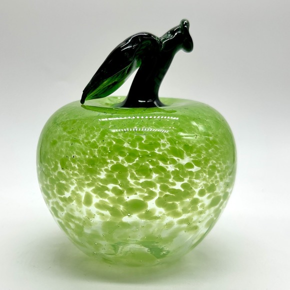 Murano Style Green Art Glass Apple Paperweight Hand Blown Bubble Spotted Leaf 5" - Picture 4 of 5